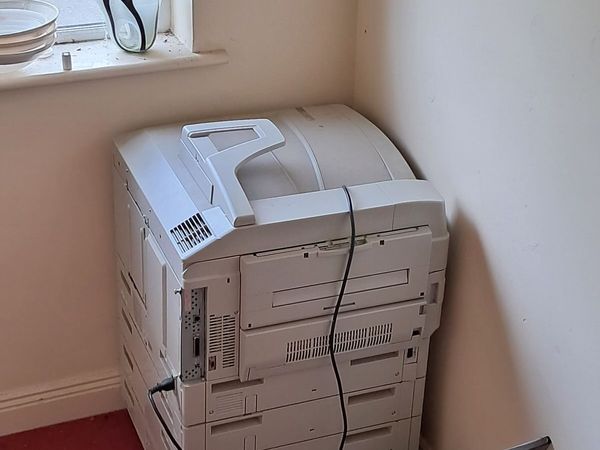 Printer and computer - Main image
