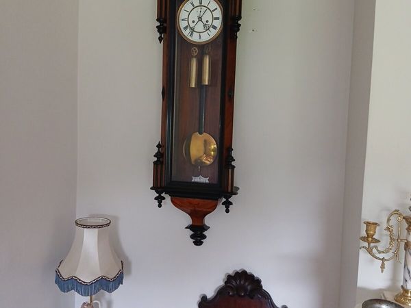 Antique clock - Main image