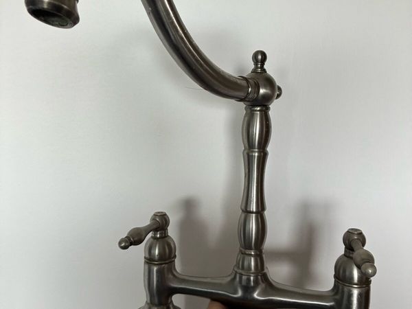 Kitchen faucets - Main image