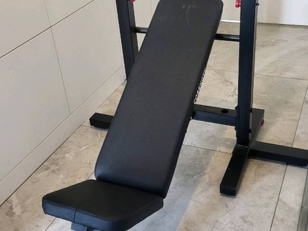 Weights bench and weights - Main image