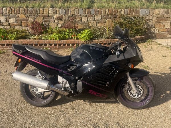 1994 Suzuki RF900R sport touring bike - Main image