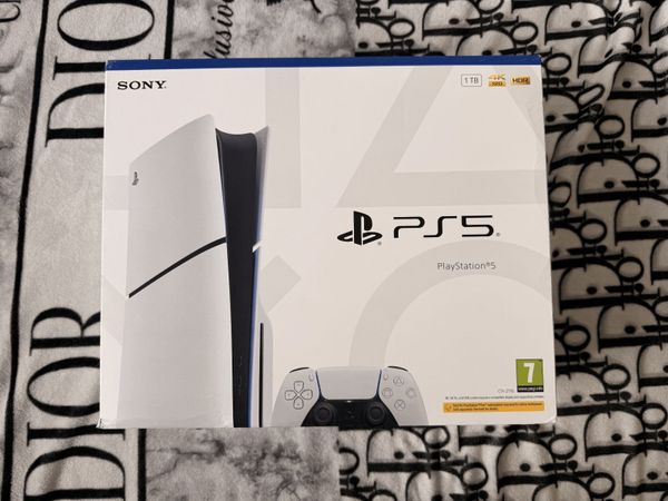PS5 Disc Edition 1TB – Brand New SEALED – Receipt - Main image