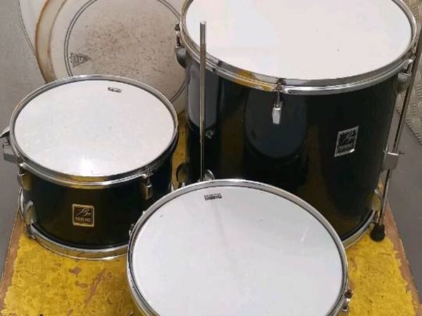 Drum kit & parts - Main image