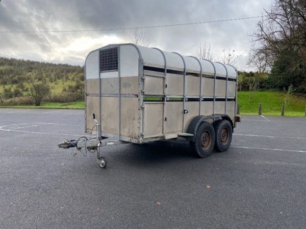 12 by 6 Nugent cattle trailer - Main image