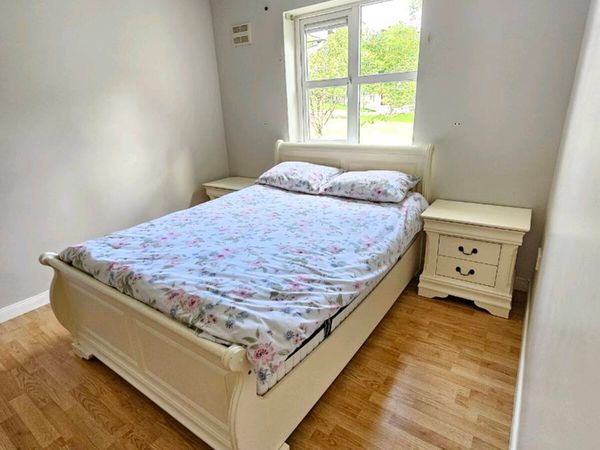 Double pine bed for sale - Main image