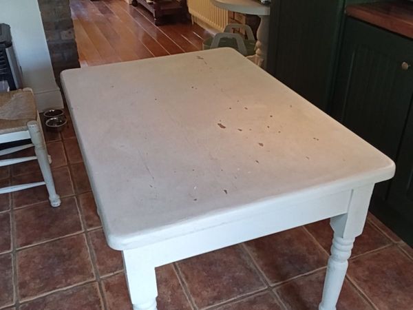 Solid wood kitchen table - Main image