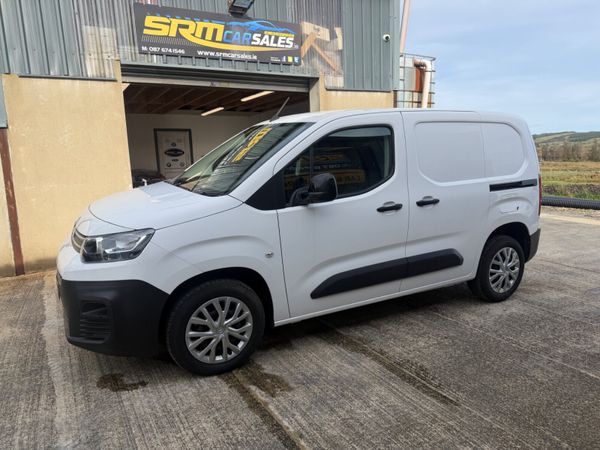Citroen Berlingo 2022 - Main image