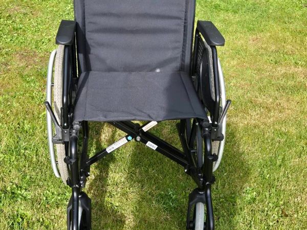 Wheel chair - Main image