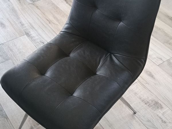 Dining chairs  x6 - Main image