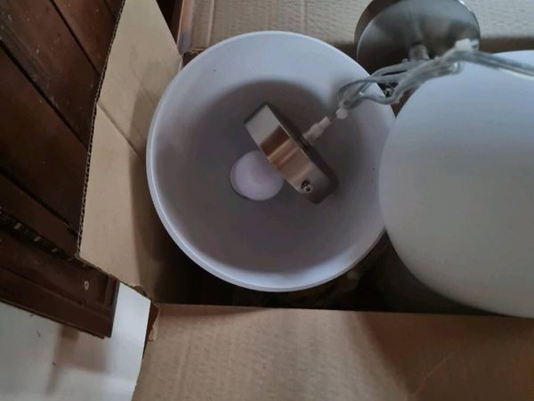 3 pendant ceiling lights with bulbs - Main image