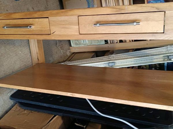 Solid oak coffee table solid construction. - Main image