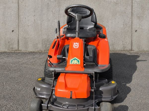 Husqvarna R214TC - Main image