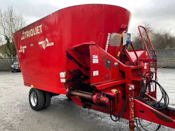 Price drop on The Trioliet ZK1600 Metre Feeder! - Main image