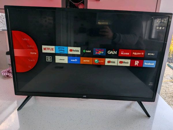 JVC Smart 32" TV - Main image