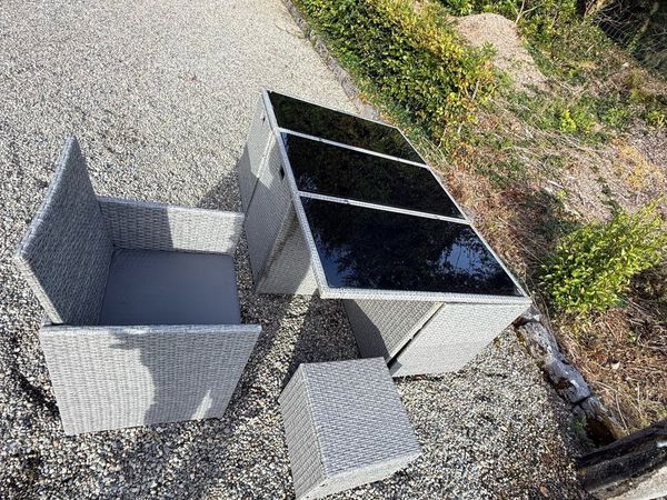 Outdoor dining table 8 seater - Main image
