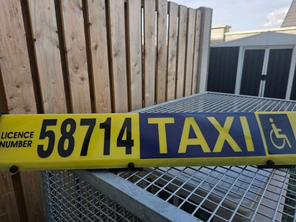 Taxi roof sign for rent - Main image