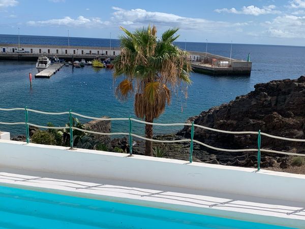Cozy one bedroom studio with lovely sidesea views - Main image