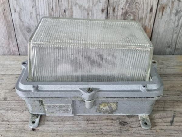 Bulkhead Light Single KAS1292 - Main image