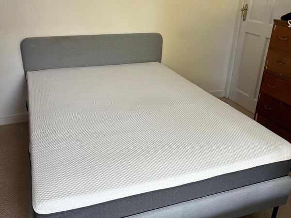 Bed frame and mattress - Main image