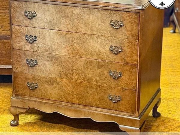 Small Vintage Chest of Drawers - Main image