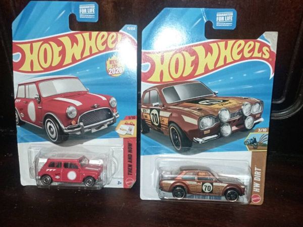 HOT WHEELS 70 FORD ESCORT + MINI COOPER S - Main image