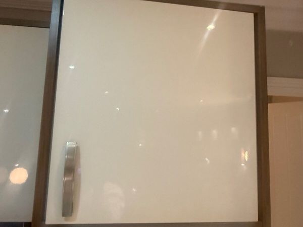 Built in kitchen presses - Main image