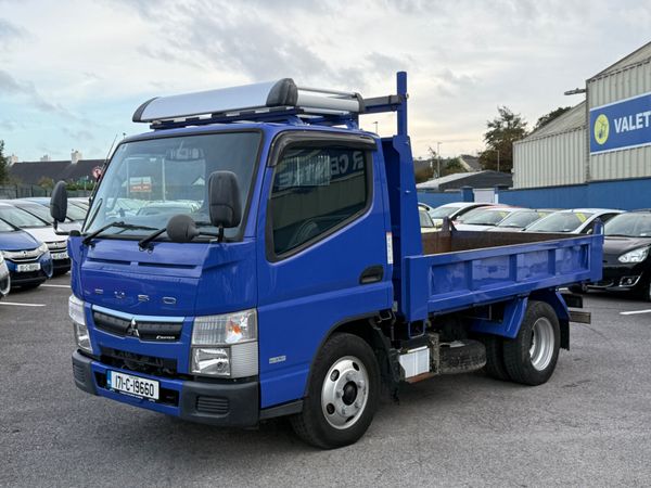 Immaculate Mitsubishi Canter Tipper Manual. - Main image
