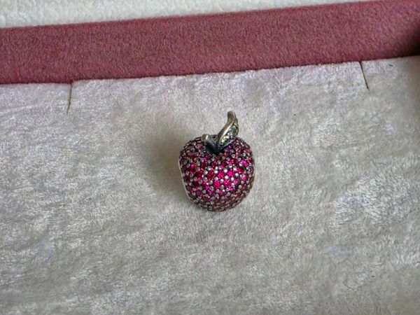 PANDORA  apple pave charm perfect condition - Main image