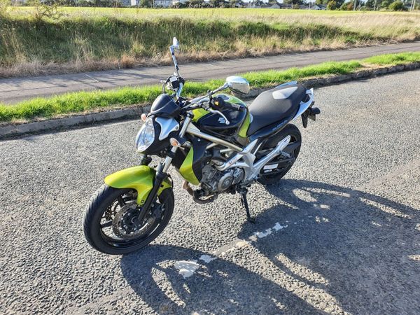 Suzuki SV650 Gladius **VERY LOW MILEAGE*** - Main image