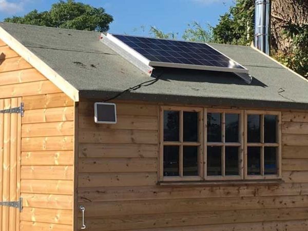 12V 100W solar panel kit for shed lighting - Main image