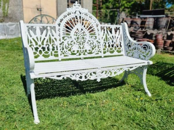Bench Cast Iron Crown White CH 722 W - Main image