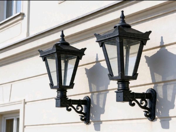 Cast iron lights - Main image