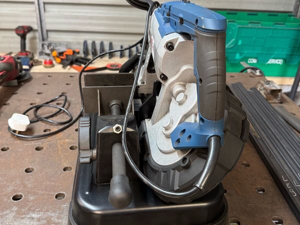 HBM 1100W Portable Metal Band Saw - Main image