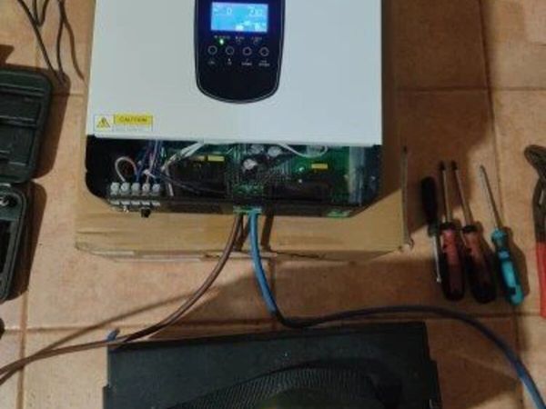 Hybrid Solar Inverter 1.8KW 12V Pure Sine Wave - Main image