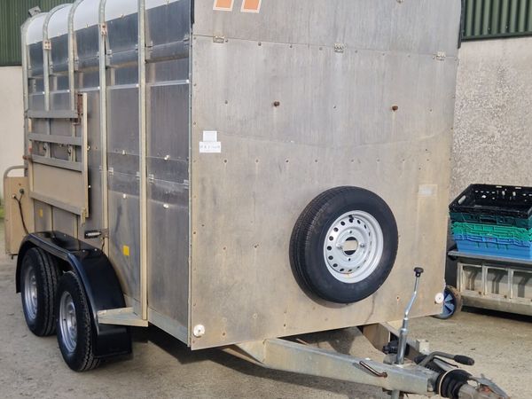 10X5 Hudson Livestock Trailer - Main image
