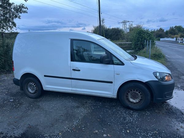 132 Volkswagen caddy 1.6 TDI NEW DOE 05,27 - Main image