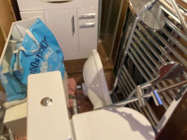 Bathroom Suite Set - Main image