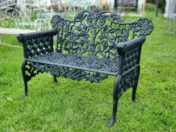 Bench Cast Iron Rams Head D815 - Main image