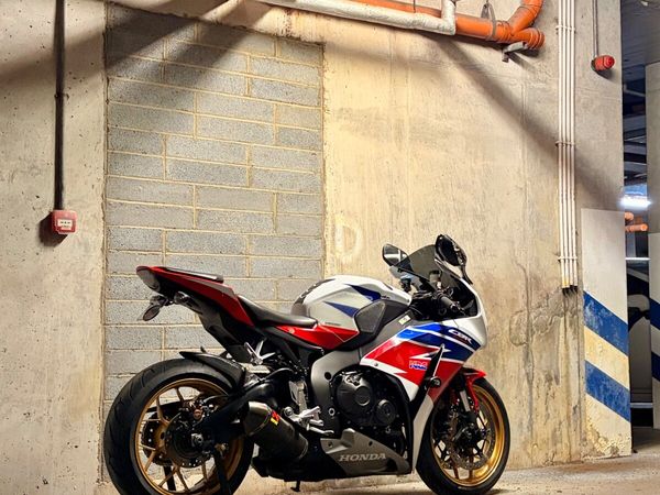 2014 Honda CBR1000RR Fireblade, 180hp, 21,000 km - Main image