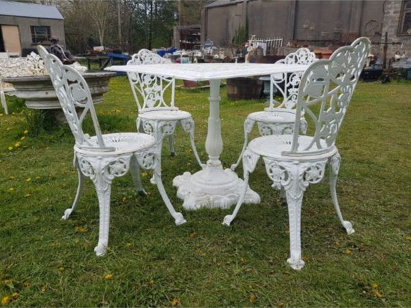 Cast Iron Garden Set – Square Table and Chairs – S - Main image