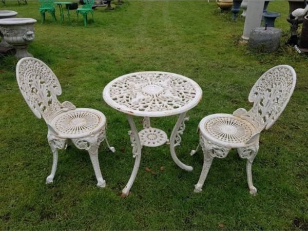 Cast Iron Table – Medium- Set – Style H - Main image