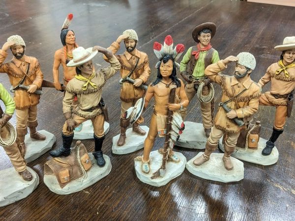 Rare  Castagna Figurines (Italy 1999) - Main image