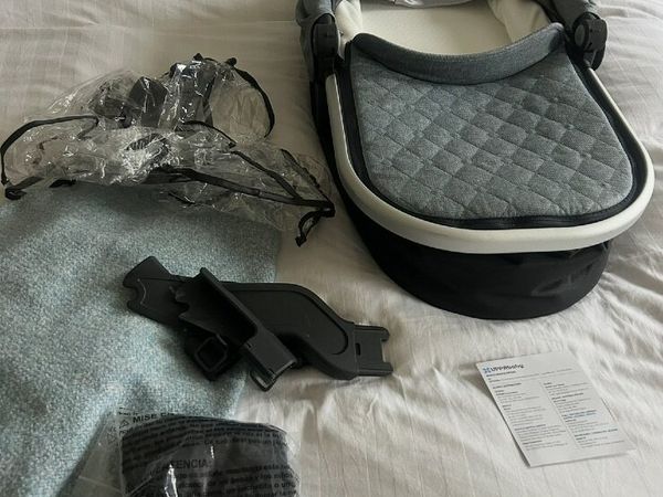 UppaBaby Vista bassinet - in Gregory - x2 - - Main image