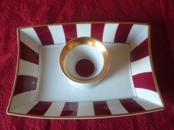 Bernardaud Limoges Nestle 2001 Burgundy Tray Set - Main image