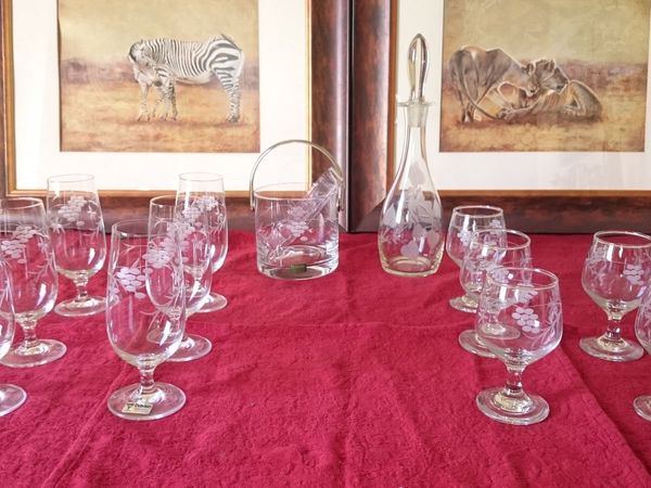 14Pc Duiske Wine Glasses, Ice Bucket &Decanter Set - Main image