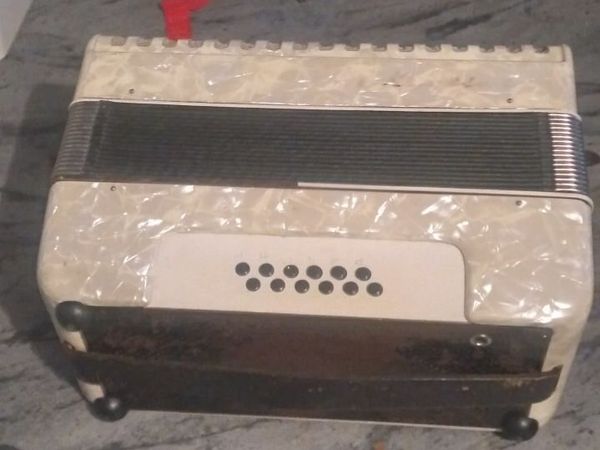 Piano accordion 🪗 read about add priced - Main image