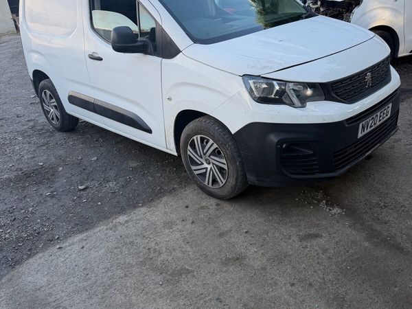 2021 Peugeot partner for breaking only 1.5 - Main image