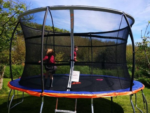 Trampoline - Main image