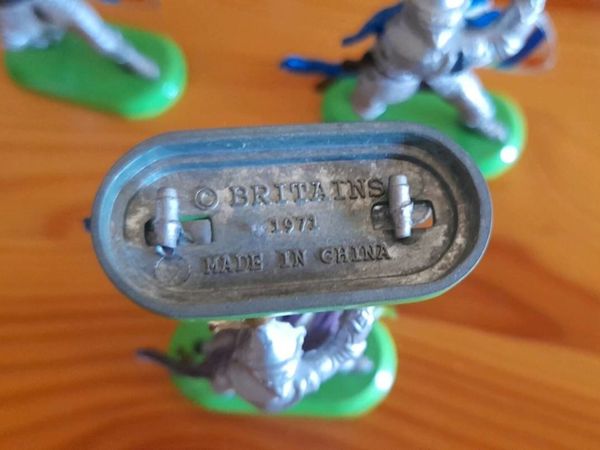 Vintage Britains toy knights - Main image