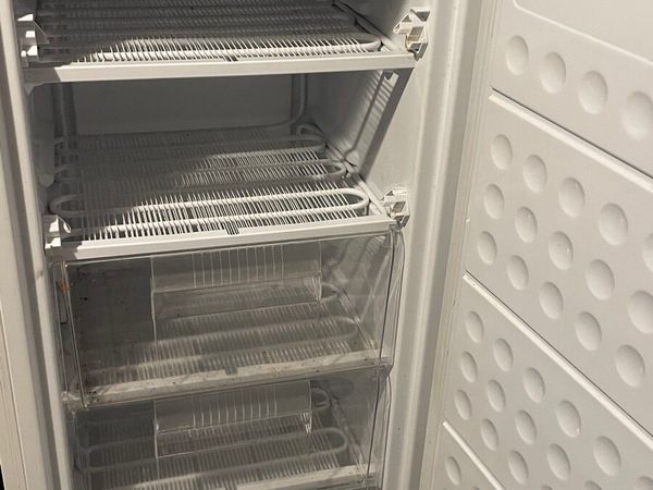 PowerPoint freestanding freezer - Main image